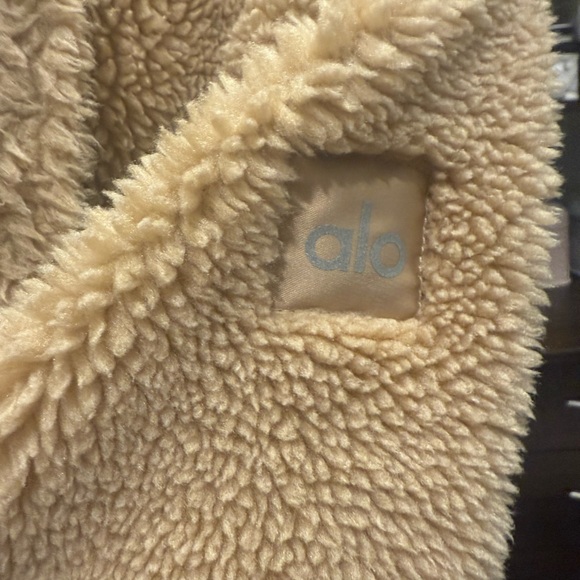 ALO Yoga Tan Teddy Jacket trench coat women’s size XXS - Picture 3 of 4